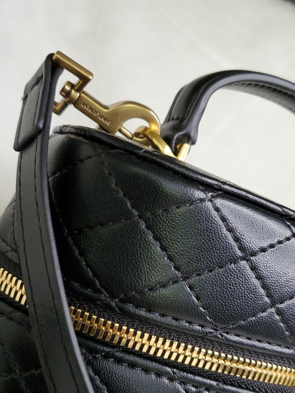 YSL Black Quilted Vanity Satchel with Gold Hardware - Picture 5 of 15